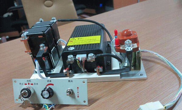 有什么方法可以使直流電機反轉嗎？